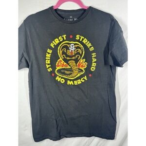 Cobra Kai T-Shirt Mens Medium Black Strike First Strike Hard No Mercy Karate Kid